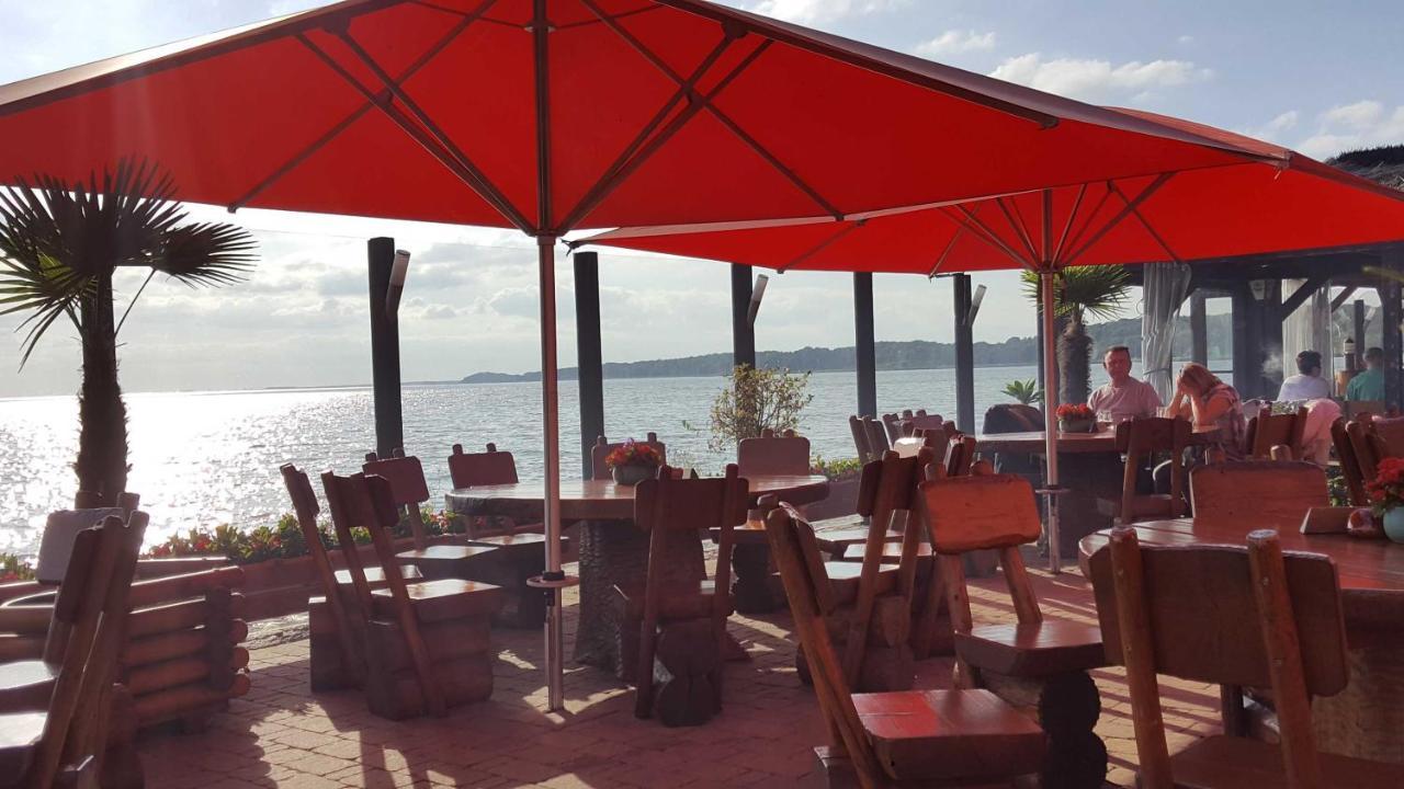 Appartement "Traumzeit" Mit Penthouseflair - Oase Am Haff Garz  Εξωτερικό φωτογραφία